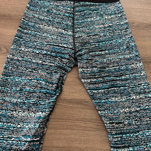 Nike pro leggings size medium - Picture 2 of 5